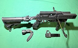 STEAMBOW AR-6 STINGER II TACTICAL – PREMIUM SET – 55/90 lbs – VIEL ZUBEHÖR