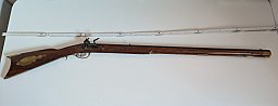 Pedersoli / Armi Chiappa "Kentuckian" Steinschlossgewehr Kaliber .45