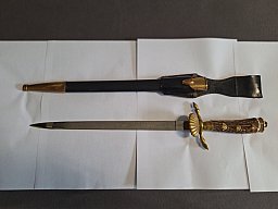 Hirschfänger mit Scheide . Fa. Hörster Solingen