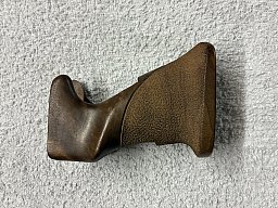 HW 75 „punzierte“ Holzgriffschalen