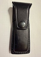 Magazintasche für Walther P.P. in schwarzem Glattleder.