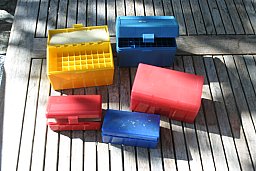 Plastikpatronenboxen Konvolut für Gewehrpatronen und 38/357