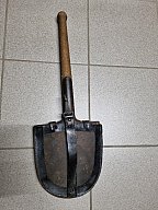 Original Wehrmacht kurzer Pionierspaten mit Ledertragetasche