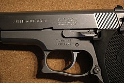 Smith & Wesson 9mm Luger Modell 3906 stainless steel