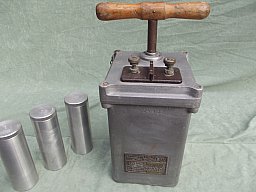 ''ZÜNDMASCHINE''