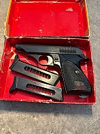 Bernardelli Mod. 60 – Kal. 7,65 mm Browning – Originalschachtel und 2 Magazine