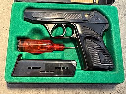 Heckler & Koch HK4 – 7,65 mm – im Koffer mit Zubehör und Beschreibung