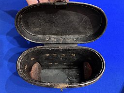 Lederköcher mit Kompass Doppelfernrohr 1903 (D.F. 03)