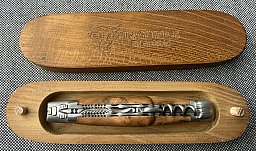 Laguiole en Aubrac 12cm Olivenholz mit Korkenzieher – Handarbeit inkl. Holzbox