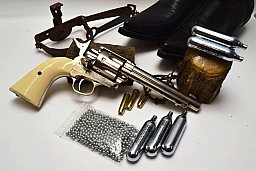 Vollmetall COLT SAA .45 Revolver * Nickel Finish * 4,5 mm BB´s * 5,5" Lauf * mit Starterpaket