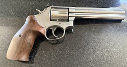 S&W Smith Wesson 686-4 Revolver, 357 Mag /38 Spl