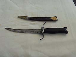 Sehr altes Jagdmesser / Dolch aus Sammlung , Lederscheide Defekt am Ende