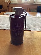 US Nebel-Handgranate DEKO, M18 Smoke RED, selten