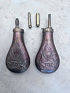 2 Pulverflaschen