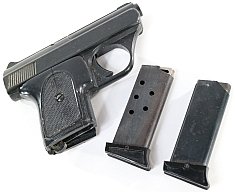 ME 8 Detective Schreckschusspistole 8mm PTB 100/2 mit 2 Magazinen