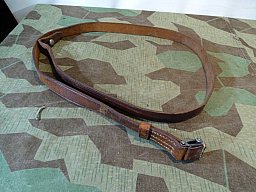 Seltener MP 40 Trageriemen, 2. Weltkrieg, Braun.- meist Luftwaffe und Kriegsmarine, TOP Erhalten