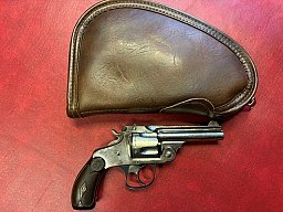 S&W Revolver im Kaliber cal. .38 S&W Spezial