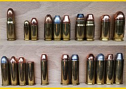 Pistole-Revolver-Set, 21 Patronen, verschiedene Geschosse, Deko-Patrone