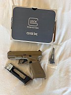 Umarex Glock 19X Co2-Pistole Coyote 19 Schuss Kaliber 4,5 mm Stahl BB (P18)