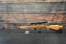 Selbstladebüchse Voere Kal. .22lr inkl. Zielfernrohr