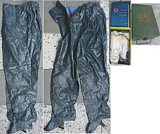 DDR NVA: Verbandskasten & Regenhose