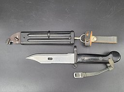 Bajonett NVA AKM Typ I Modell 59 mit Scheide