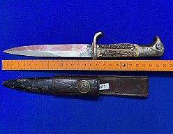 Kampfmesser/Grabendolch mit Hirschhorn-Griffschalen 1914 - 1918