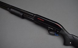 Winchester SXP Defender Voderschaftrepetierflinte, Kaliber 12/76, sehr gut