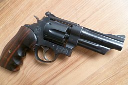 Revolver Smith & Wesson 28-2 Highway-Patrolman .357 Mag.