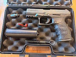 Walther PPQ M2 Schreckschuss Pistole 9mm P.A.K. schwarz inkl. Schalldämpfer