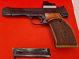 Smith & Wesson Model 41 (.22 lr) – Club 30 Büchsenmacher-Tuning – Docter Sight II+ – Nill Matchgriff