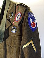 Kompletter Anzug US-Eisenhower Jacket (II. WK.), Feldhose Gürtel u. Mütze, (no. K 98)
