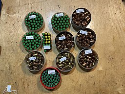 Platzpatronen 9 mm und 8 mm