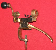 Alte Hand - Bördelmaschine für Schrotpatronen