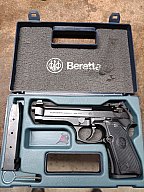 Beretta Mod. 92 FS 9mm Luger LPA Visier, 3 Magazine