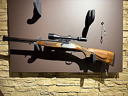 Eduard Kettner Bockbüchsflinte BBF 9,3x74R; 12/70 mit Swarovski Habicht 2,5-10x56 und Gravuren