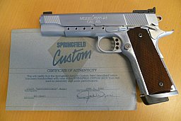 Pistole Springfield Custom M 1911 A1 .45 Auto Distinguished Model