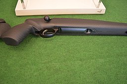 Sako Repetierbüchse 85 Carbon Wolf - 62 cm Lauf mit Gewinde ,Kaliber 270 WIN