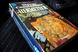 HERMETECH - Wenn die Erde überleben soll muß der Mensch verschwinden Constantine Storm