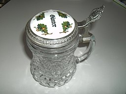 Bierkrug Glas mit Zinndeckel BMF darunter N in einem umgekehrten Dreieck. Made in W- Germany.