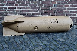 AB250 Abwurfcontainer für SD1 Bombe Streumunition Luftwaffe 2.Weltkrieg Wehrmacht