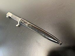 Altes Seitengewehr mit Doppel Hersteller