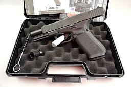 Neuwertige Glock 17 im Originalkoffer # 9 mm PAK # mit Munition