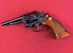 Smith & Wesson Mod. 10-5, cal.: .38 Spezi. Hochglanz Schwarz, sehr guter Zustand.