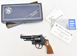 SMITH & WESSON Revolver Modell 28 " HIGHWAY PATROLMAN " mit 4" Lauf Kal .357 Magnum in der OVP