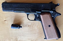 Schreckschuss Pistole Umarex Mod. Napoleon im Kaliber 8mm Knall, ist in Ordnung