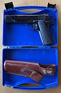 Schreckschusspistole des Typs Reck Government, Modell und Kal. 8mm knall, ist in Ordnung, mit Koffer