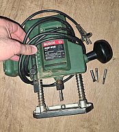 Bosch POF 400 Oberfräse Modell POF 400 400 W 220V Netzbetrieb mit Fräser