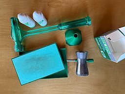 RCBS-Wiederladezubehör: Entladehammer, Pulvertrickler, Trichter, Case Lube Pad (Hülsenfettkissen), z