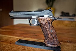 SIG Sauer Pistole P210 Target